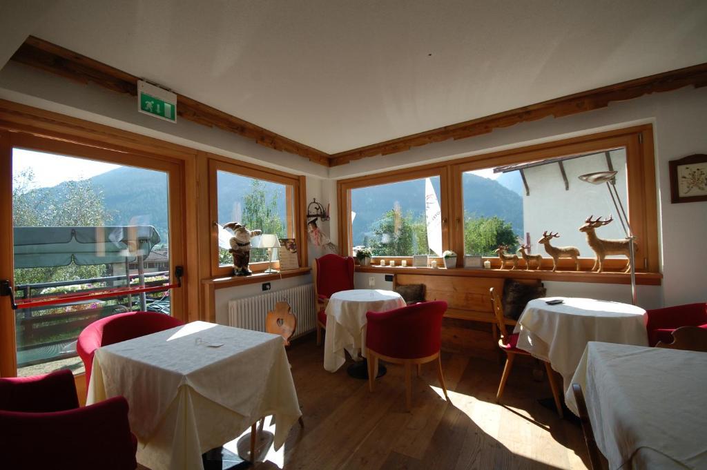 Chalet Fiocco Di Neve ピンツォーロ エクステリア 写真